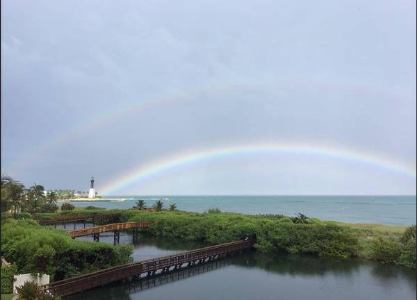 Pompano Beach, Florida : On The Ocean