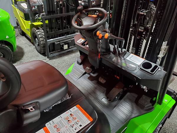 ??? 2023 VIPER FD30 GREEN FORKLIFT ???