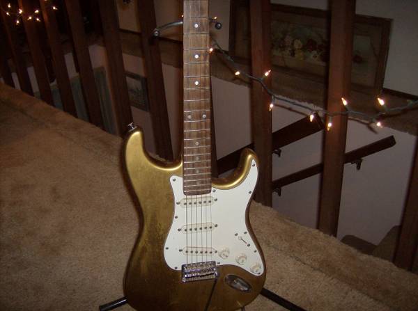 Strat heirloom custom guitar