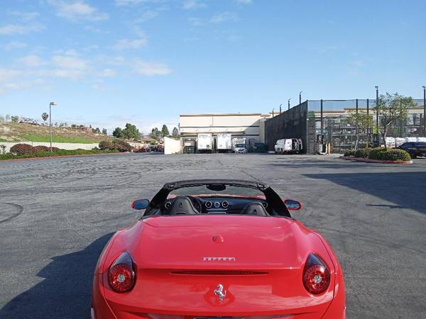 2017 FERRARI CALIFORNIA T