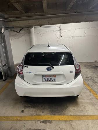 2014 Toyota Prius C low miles