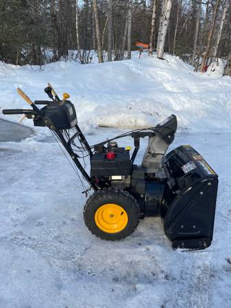 MTD Yard Machine Snowblower 10.5/26