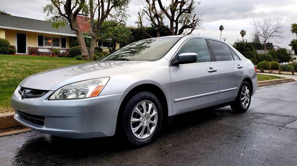 2004 Honda ACCORD 4cyln Gas Saver 32 MPG Low 165k Miles