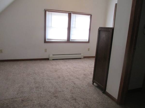 1 bedroom upstairs apartment