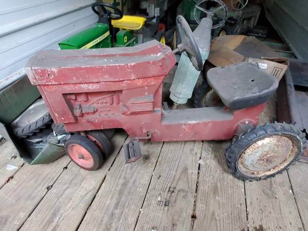 Will buy pedal tractors in any condition.