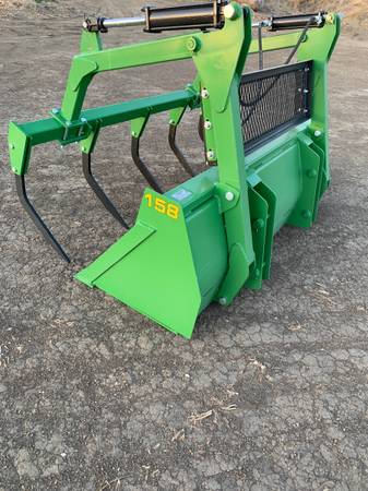 New 740,158 and 741 Euro bucket grapples