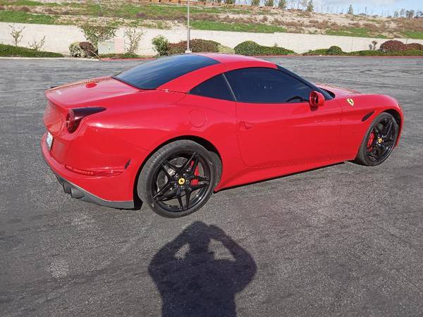 2017 FERRARI CALIFORNIA T