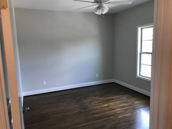 Four bedroom Fall Rental Minutes to UA Campus