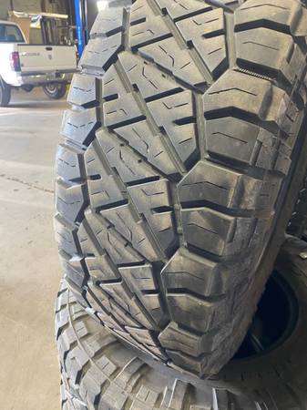 Nitto ridge grappler’s 37 x 12.5 x 18.