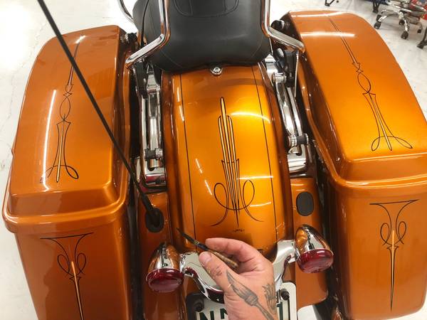 Hand pinstriping lettering MOBILE TO YOU