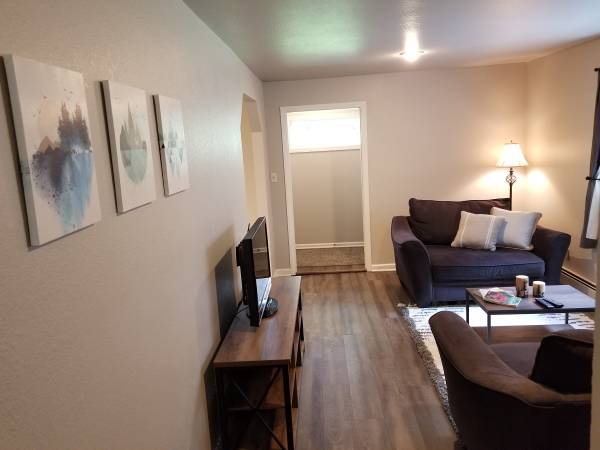 Fully furnished 2 bedroom 1 bath