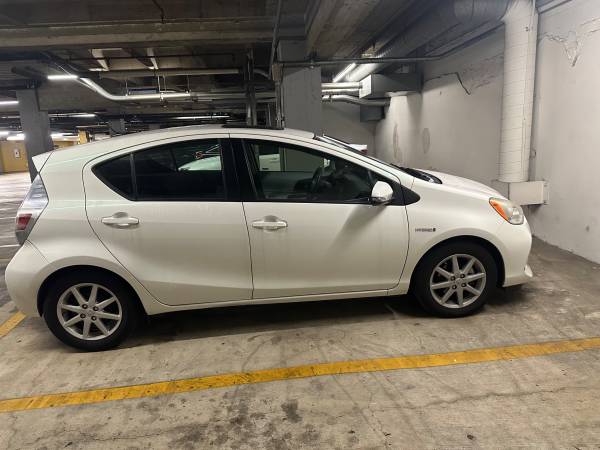 2014 Toyota Prius C low miles