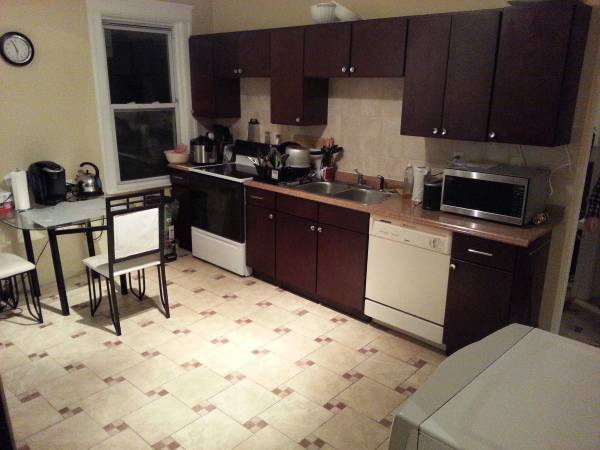 Renovated Room for rent, utilities included, Washer/Dryer in the unit