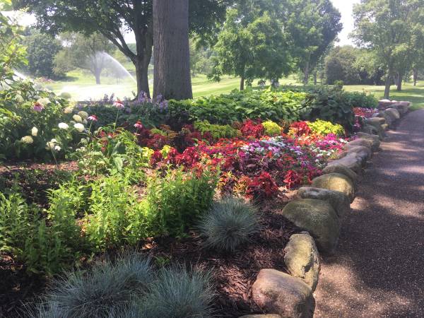 Horticulturists – Gull Lake Country Club