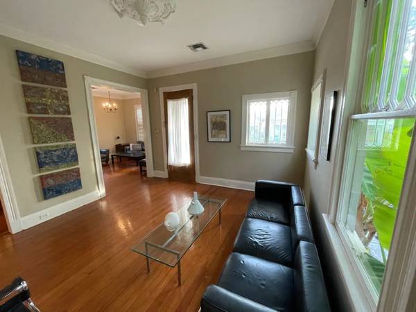 GORGEOUS 3-BEDROOM FURNISHED AUDUBON PARK HOME FOR 2023-24 SCHOOL YEAR