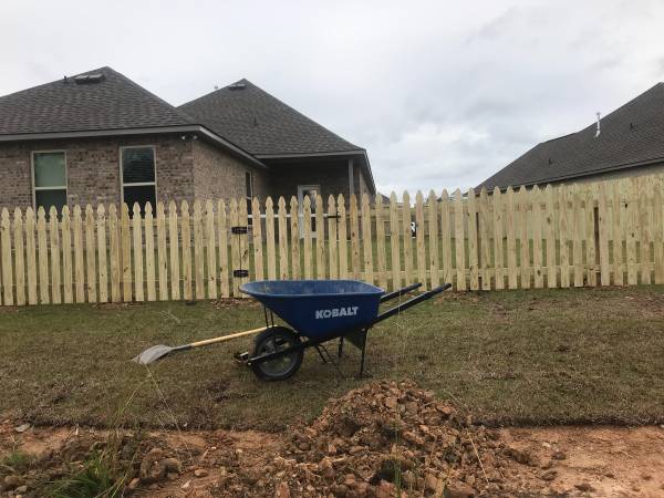 PROFESSIONAL FENCE INSTALLATION!