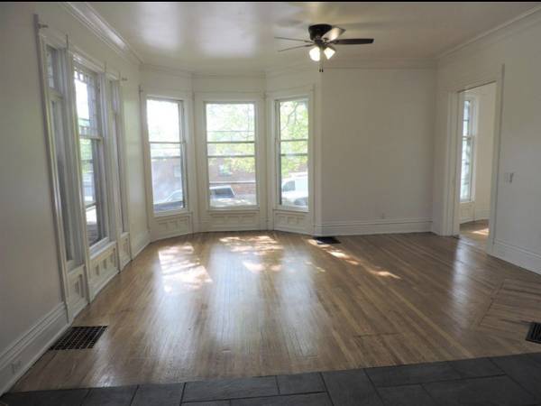 4bdr/2Ba + Attic For Rent