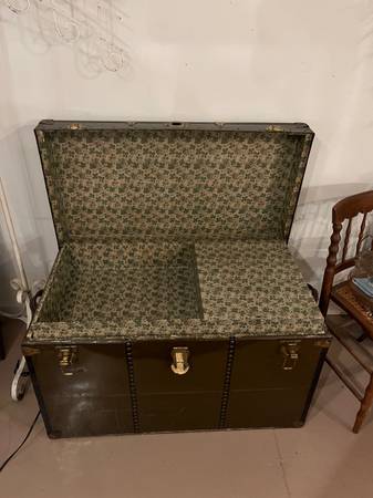 Antique Vintage Large Army Green Trunk/ Chest Storage