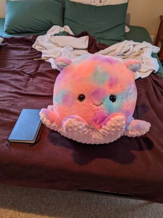 Large Octopus Plush (~14″)