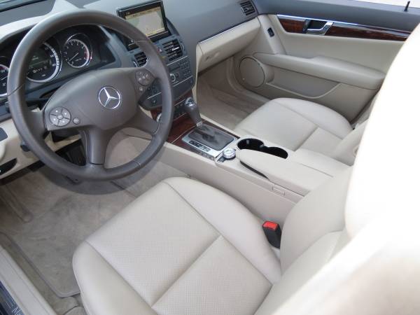 2011 Mercedes Benz C300 ** Only 64K Miles ** Super Clean ** Must See