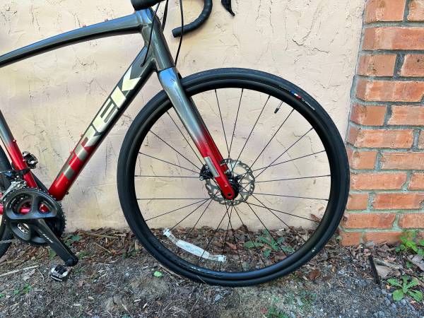 Trek Domane AL 5 Disc 54” Gravel / Road / Cyclocross Bike – Shimano 105