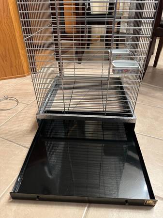 Prevue Parrot Cage