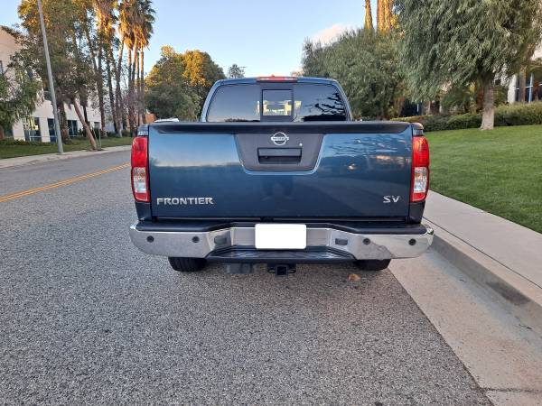 2014 NISSAN FRONTIER == 4 DOORS == LONG BED == ORIGINAL 76,000 MILES