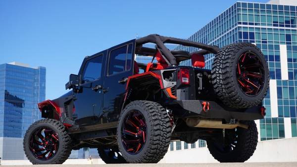 2015 Jeep Wrangler Unlimited 4 DOOR * WoOoW * Lifted * CUSTOM !! JK