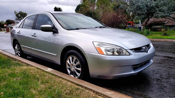 2004 Honda ACCORD 4cyln Gas Saver 32 MPG Low 165k Miles