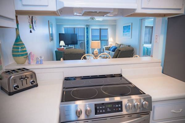 Family Friendly 2 Bdrm Condo Rentals By PC Beach Owner Near 30A