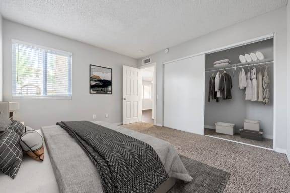 1 Bed 1 Month Free! Stainless Steel Appliances, Central air and heat