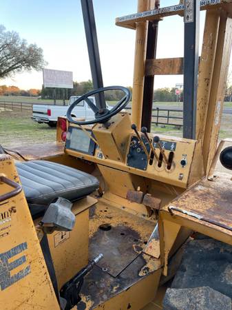 Case 586E rough terrain forklift Cummins diesel