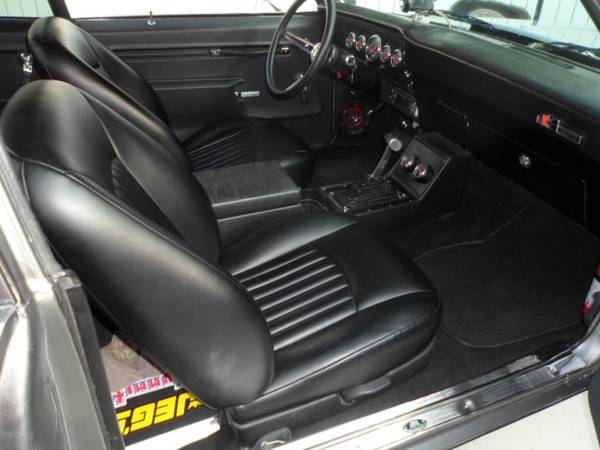 Full Upholstery Shop-Auto