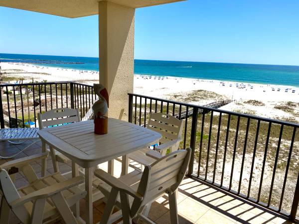 3 BEDROOM 2 BATH~ SLEEPS 10~VACATION RENTAL