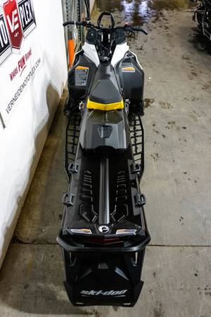 2023 Ski-Doo Summit SP 850 146 ES REDUCED