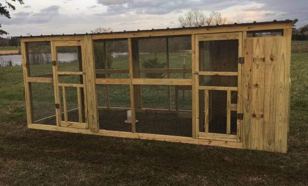 Lodge Chicken Coop / Pigeon Lofts