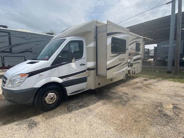 2014 Coachmen Prism 24G SKU:C23395 V6