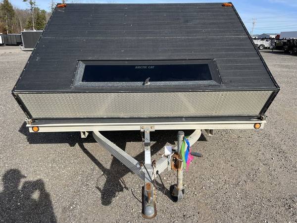 1997 Newman 101×10 Aluminum Tilt Deck 2 Place Snowmobile Trailer