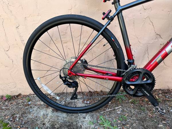 Trek Domane AL 5 Disc 54” Gravel / Road / Cyclocross Bike – Shimano 105