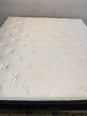 Helix Midnight Luxe King Size Mattress