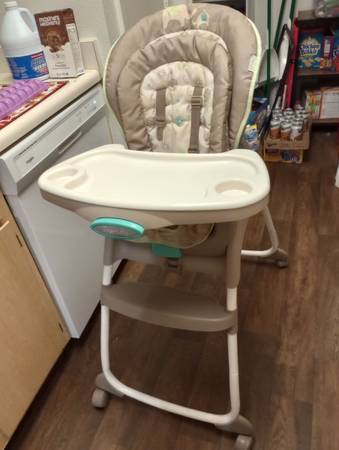 Ingenuity Trio 3 in 1 Deluxe High Chair Ingenuity