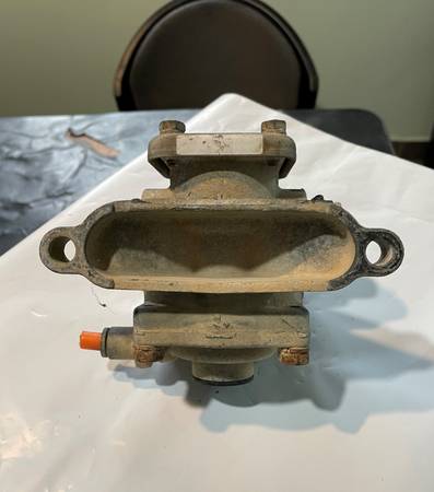 BENDIX RELAY VALVE T-5008328, T-5008329