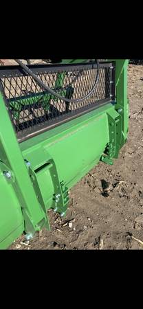 New 740,158 and 741 Euro bucket grapples