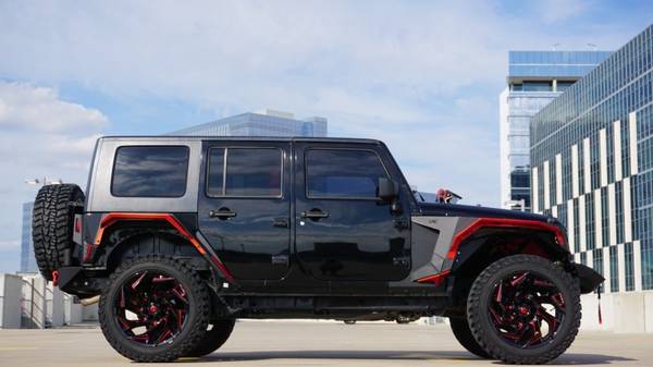 2015 Jeep Wrangler Unlimited 4 DOOR * WoOoW * Lifted * CUSTOM !! JK