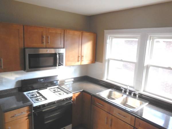 MARCH: Delaware Ave – 1 Bedroom Apt, Includes all Utilities!