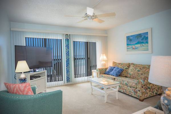 Family Friendly 2 Bdrm Condo Rentals By PC Beach Owner Near 30A