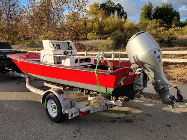 Boston Whaler Montauk 17′