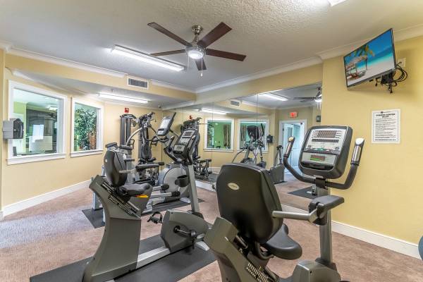 Stylish Features, 24 Hour Gym, Controlled Access