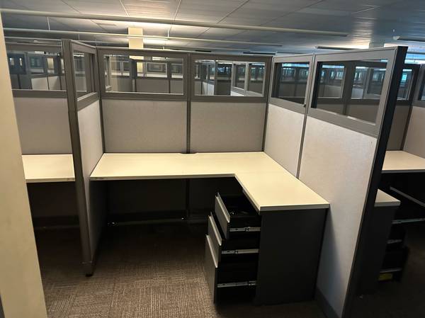 Haworth Uni-group Too Workstations w/ Glass Tops For SALE!