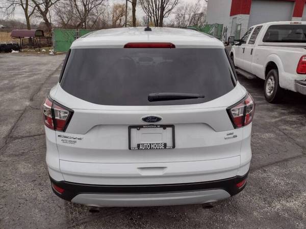 2017 Ford Escape SE AWD rear camera loaded sharp!